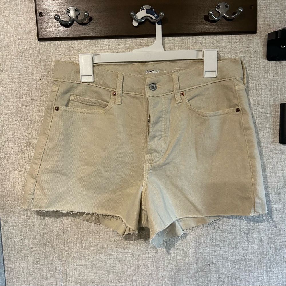 NWOT Size 10 Old Navy Ski Hi A Line Tan High Rise Button Fly Denim Jean Shorts